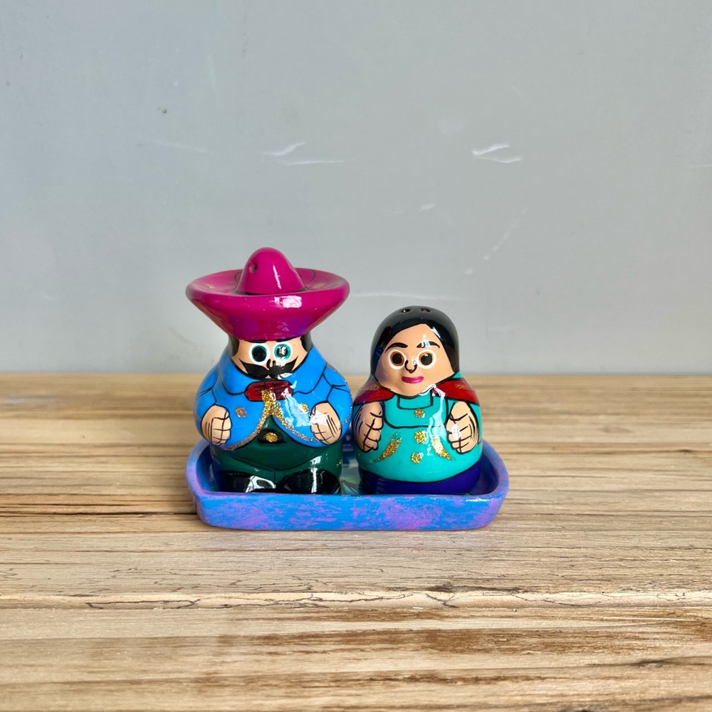 Mexican Pottery Salt And Pepper Shakers With Under Plate